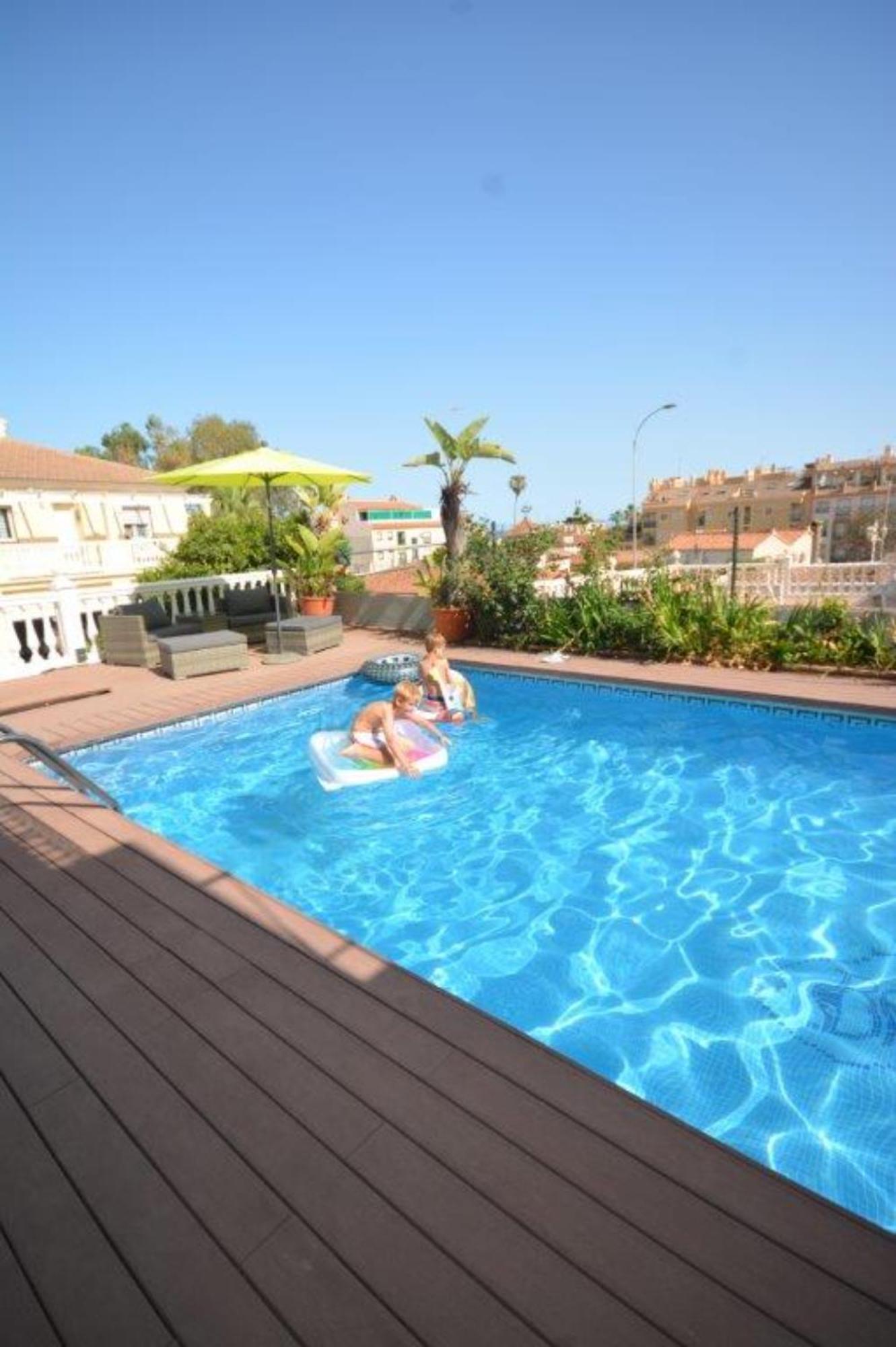 Apartment Los Olivos Heated Pool Rincón de la Victoria Exterior photo